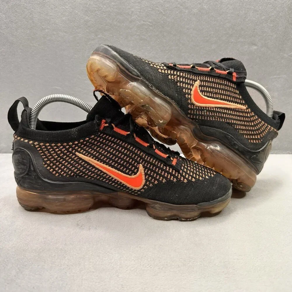 Womens 9 / Mens 7.5 Nike Air VaporMax 2021 Flyknit Black Magma Athletic Sneakers